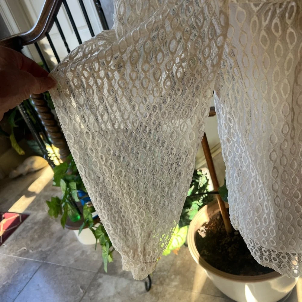 Zara ladies, sheer lace, long sleeve top very good condition Small. Oversized